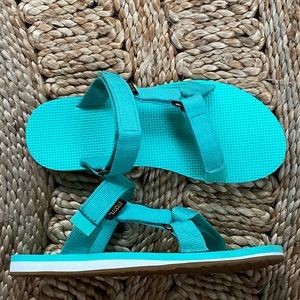 RARE Turquoise Women’s Teva Sandals - 8
